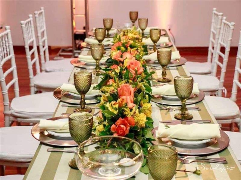 Locação de Cadeiras e Mesas para Eventos!