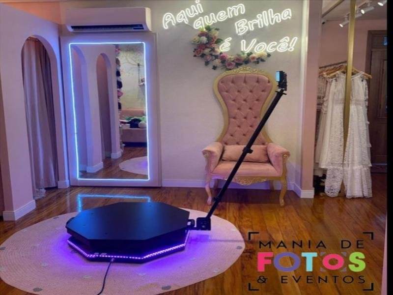 SUPER COMBO: TOTEM FOTOGRÁFICO OU PLATAFORMA 360 + TUNEL LED + SETAS LED