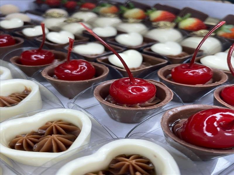 DOCES FINOS OU GOURMET E O MENOR PREÇO EXCLUSIVO DINDA!