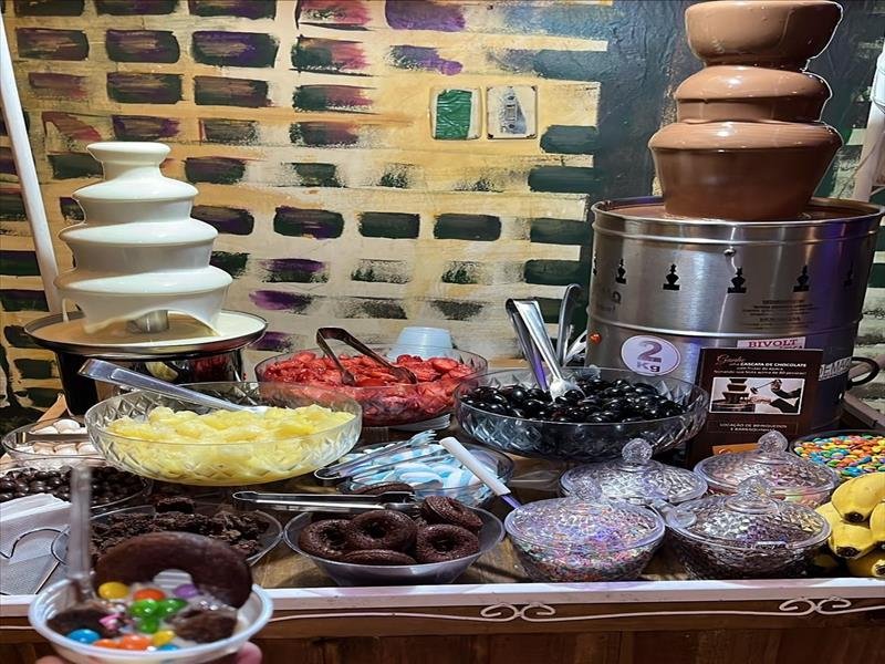 CARRINHO GOURMET CASCATA DE CHOCOLATE E O MENOR PREÇO EXCLUSIVO DINDA!