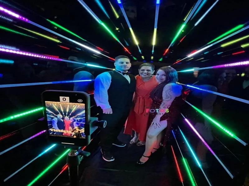 TUNEL DE LED INFINITO