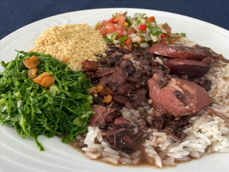 BUFFET COMPLETO DE FEIJOADA