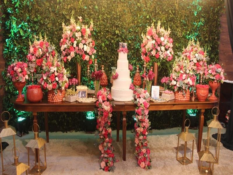 DECORAÇÃO COMPLETA (VÁLIDA APENAS COM BUFFET INCLUSO EM RODADA ABERTA DA ORNATHE FESTAS)
