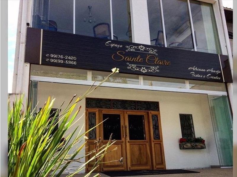 Espaço para Eventos! Reformado, lindo, com mobiliário e sala privativa para noiva ou debutante!