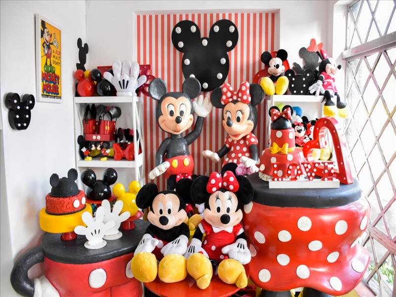 Locação de Louças, peças e decorações lindas, todas as cores e temas!