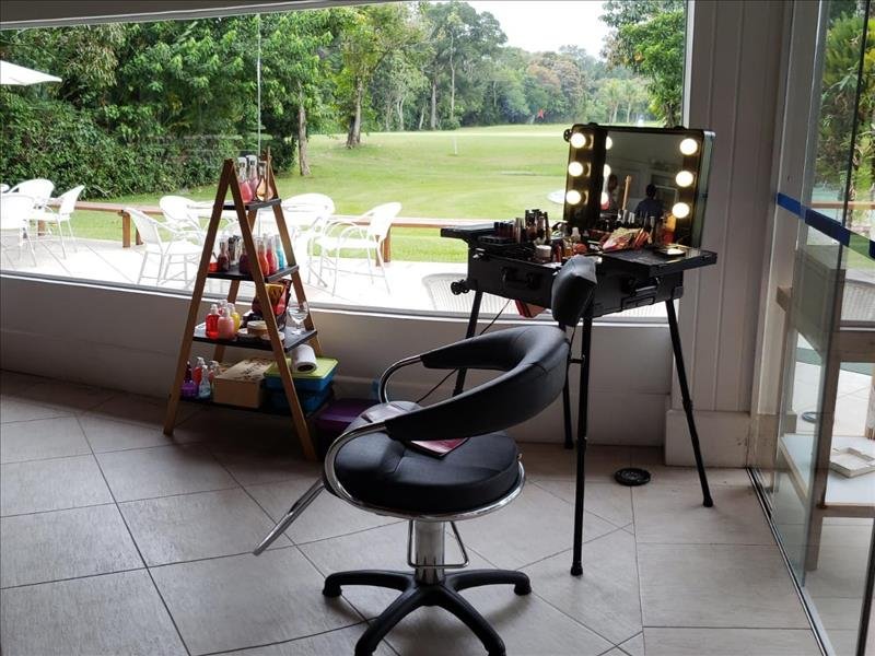 Fotos com maquiagem borracha ou rosto brilhando nunca mais! Camarim de Maquiagem no seu evento! Deixe suas convidadas malucas!