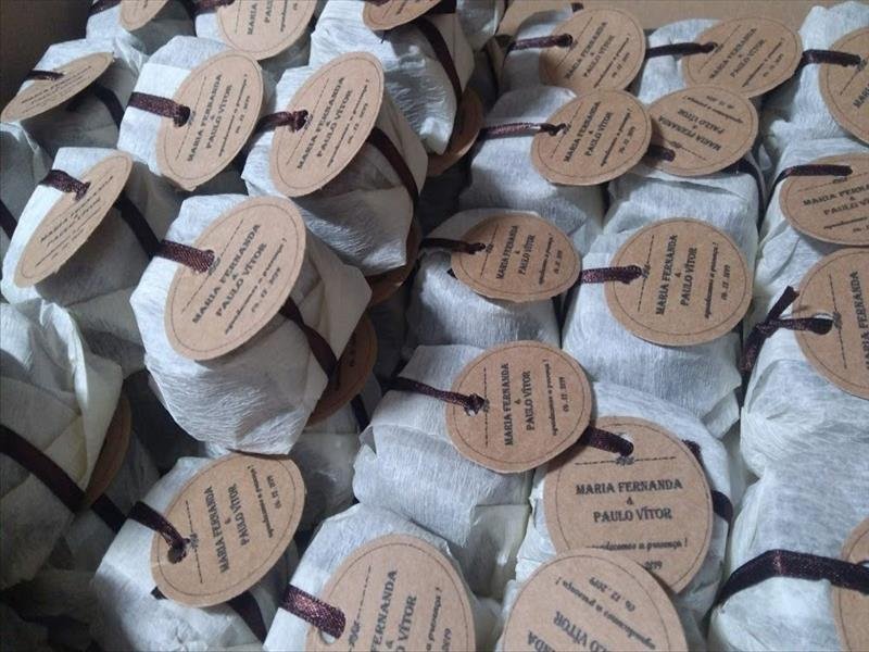 Bem-casados, bem-vividos e bem-nascidos com doce de leite e ingredientes de alta qualidade!