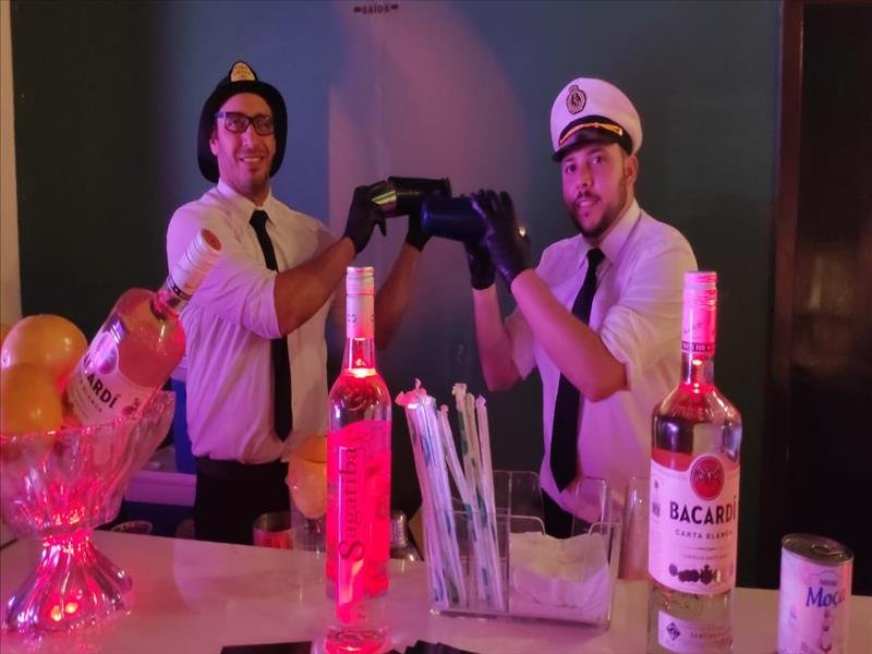 Bartender - Drinks sensacionais, bebidas de qualidade, opções exclusivas de bar e cardápios personalizados!