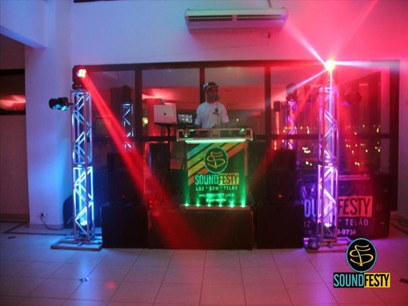 Som e iluminação completa para festas e eventos com o MENOR PREÇO EXCLUSIVO DINDA SHOP!