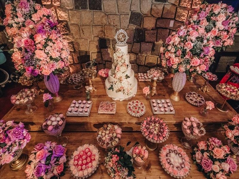 Decoração clássica, rústica ou personalizada para seu evento ficar inesquecível!