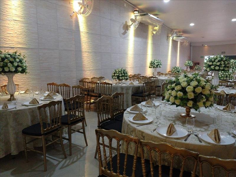 Locação de Espaço para Eventos, com opção com mobiliário Tiffany, som, iluminação e pista paris incluso!!! MENOR PREÇO EXCLUSIVO DINDA SHOP!