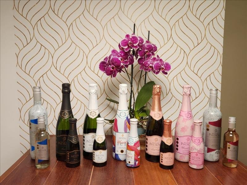 Vinhos finos, de mesa ou espumantes para brindes ou mini-garrafas