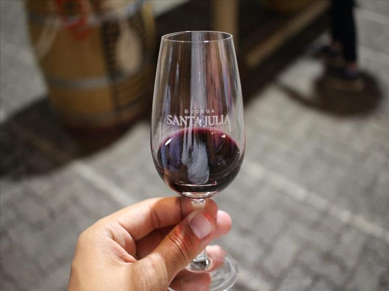Vinhos finos, de mesa ou espumantes para brindes ou mini-garrafas