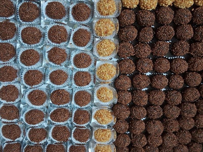 DOCES TRADICIONAIS E ESPECIAIS