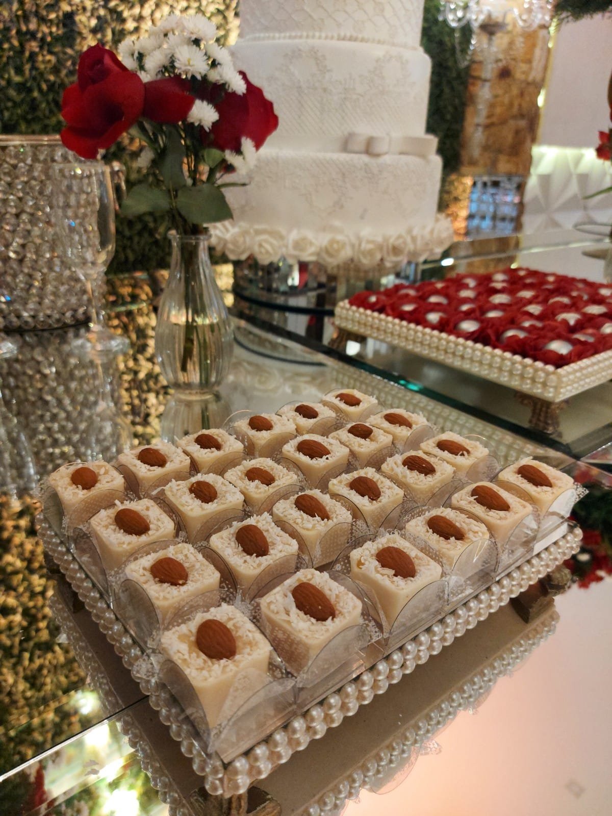 DOCES FINOS ARTESANAIS