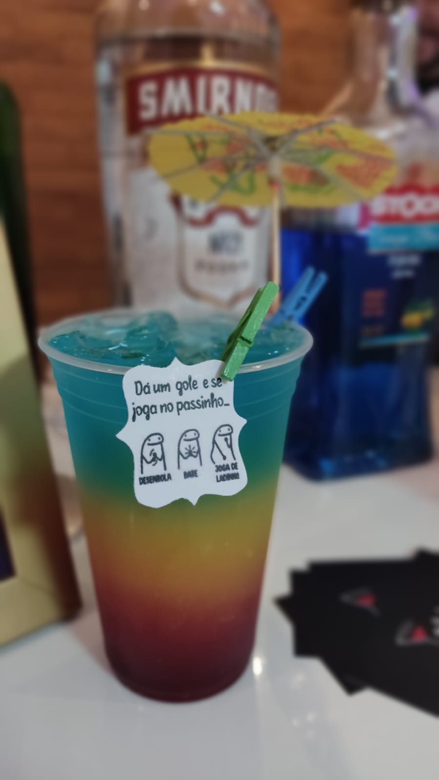 BARTENDER DRINKS COM E SEM ÁLCOOL