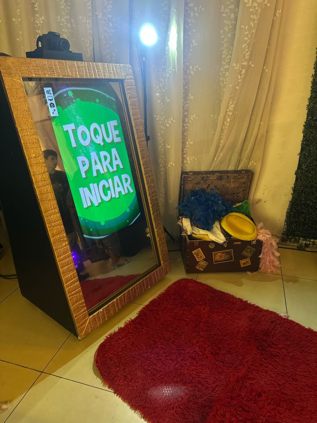 Espelho mágico, cabine e totem de foto-lembrança de altíssima qualidade!!