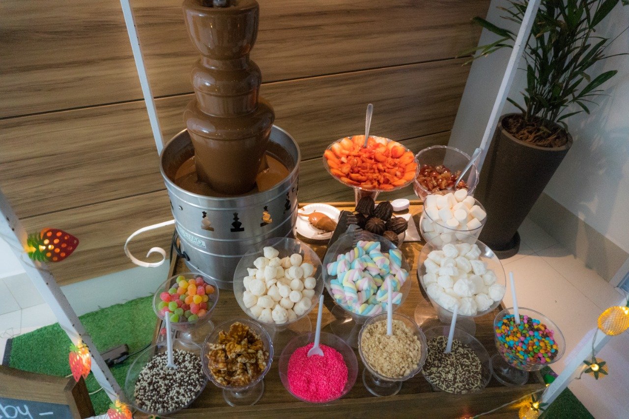 CARRINHO GOURMET CASCATA DE CHOCOLATE